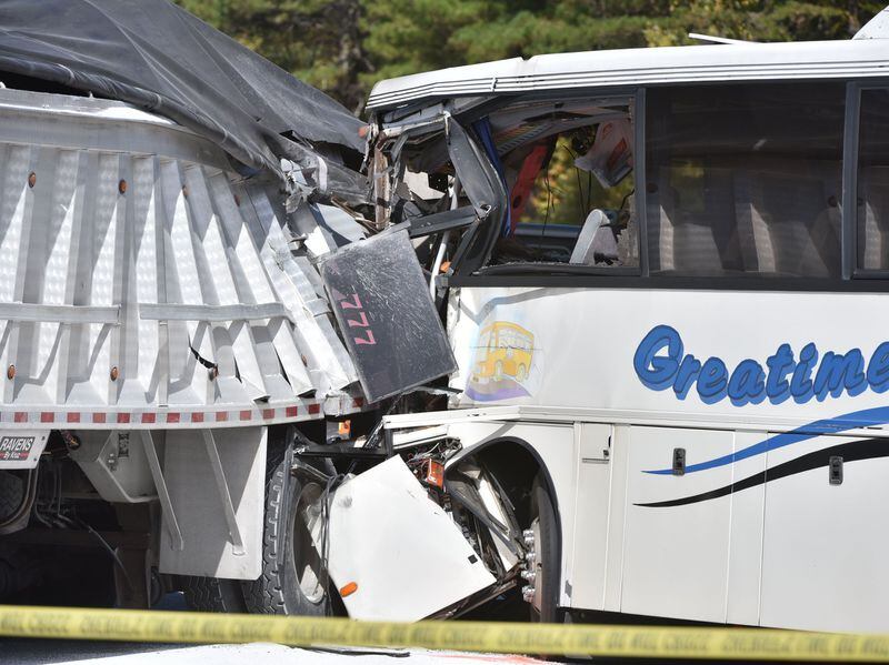 “Oh goodness, it was just like, whoa,” witness Angela Newberry told Channel 2 Action News about the fatal crash Thursday, Oct. 13, 2016, on Ga. 515 at Whitestone Road in Gilmer County. The bus driver was killed and 43 passengers were injured. HYOSUB SHIN / HSHIN@AJC.COM