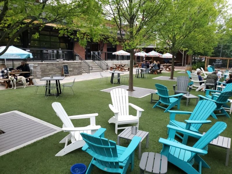 Atlanta’s SweetWater Brewing recently reopened its reconfigured taproom with full-service beer and food available both indoors and outdoors. SweetWater is among the breweries promoting their outdoor space. CONTRIBUTED BY SWEETWATER BREWING CO.