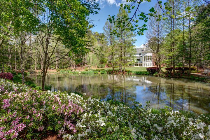 For $3.2M, buy a 'meticulous' Alpharetta home with indoor pool