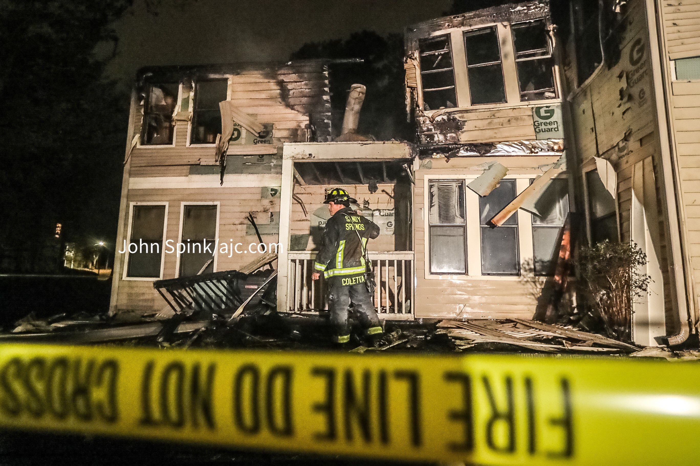 17 displaced by overnight fire at sandy springs apartments
