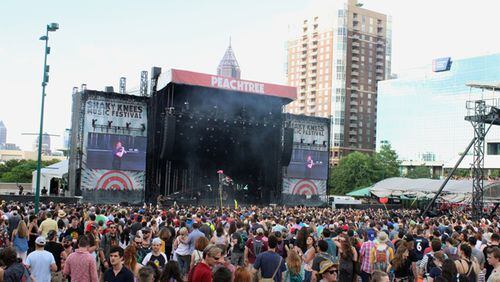 After a mid-afternoon shower, the sun blared down for the rest of Day 2 of Shaky Knees Music Festival at Centennial Olympic Park on Saturday, May 13, 2017. Photo: Melissa Ruggieri/AJC Music Scene
