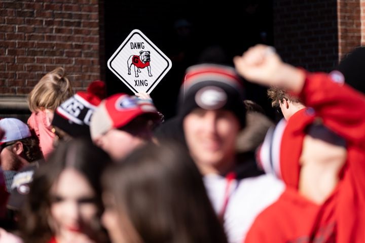 Fans line the Dawg Walk before the UGA football celebration Saturday, Jan. 14, 2023 in Athens. Ben Gray for the Atlanta Journal-Constitution