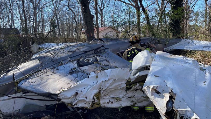 A pilot and a passenger suffered minor injuries after a Piper PA-24-260 Comanche crashed Thursday near Athens-Ben Epps Airport, officials said.