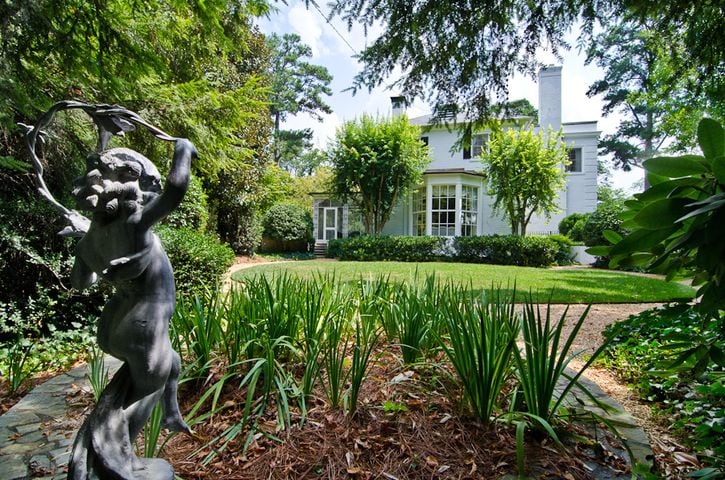 Tuxedo Park home owned by Guy Millner listed for $8.9 million