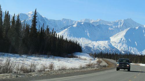 Of the Alaska Highway’s 1,520 miles, 567 go through Yukon Territory. This stretch, about 200 miles from the U.S. border, is east of Haines Junction, Yukon. (Alan Solomon/Chicago Tribune/TNS)