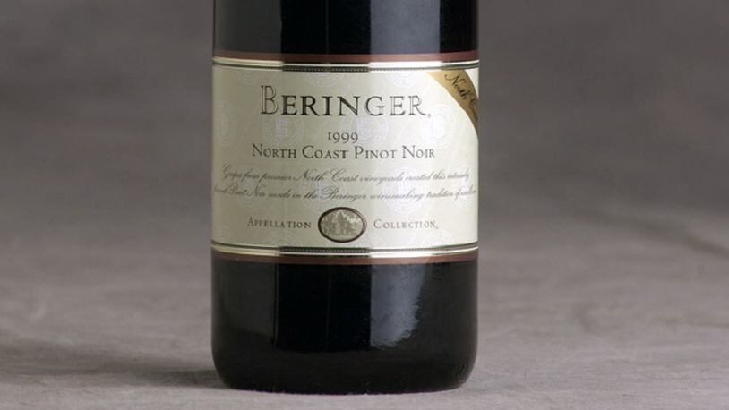 KRT FOOD STORY SLUGGED: WINEWEEK KRT PHOTO BY JAMES F. QUINN/CHICAGO TRIBUNE (May 28) The 1999 Beringer Vineyards North Coast Pinot Noir has been anointed as very good to exceptional. (TB) NC KD 2002 (Vert) (gsb)
