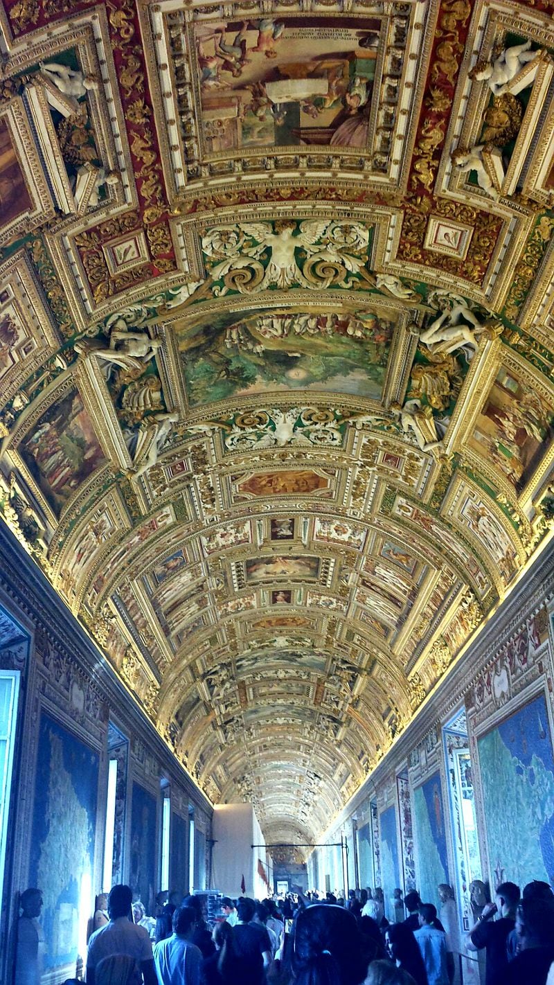 According to Lonely Planet, about 25,000 people visit the Vatican and its museum each day.