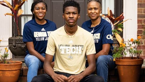 Miles Kelly announced his commitment to Georgia Tech on Sept. 25, 2020. Kelly is a senior at Hargrave Military Academy in Virginia and formerly played at Parkview High. He is picture with his sister Myla (left) and mother Sheila Kelly.