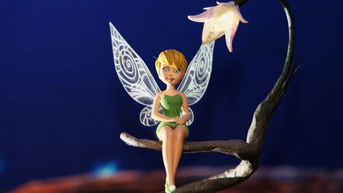 Tinkerbell may not be the Tooth Fairy, but a proud father used a fairy that looked just like her when he made a video of the Tooth Fairy's visit for his son.