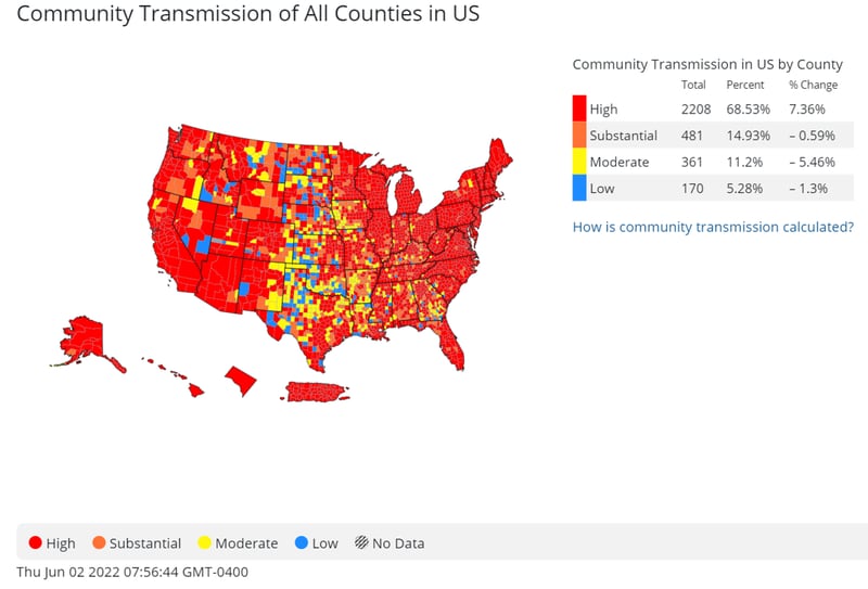 This is a map of COVID-19 community transmission in the United States that focuses on infection rates and risk.