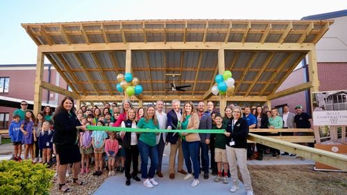The Roswell North Elementary School Foundation raised money to build an outdoor classroom, and officials celebrated the completion of its construction on April 22. Photo courtesy of Roswell North Elementary School Foundation