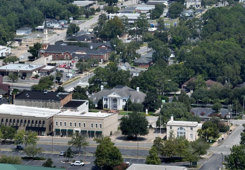 Aerial photograph shows downtown Douglas in Coffee County, Saturday, August 19, 2023. The alleged conspiracy to overthrow the 2020 presidential election stretched from Donald Trump’s lawyers in Washington to his sympathizers in South Georgia’s Coffee County, resulting in charges against four of those involving the tampering of voting software and ballots. (Hyosub Shin / Hyosub.Shin@ajc.com)