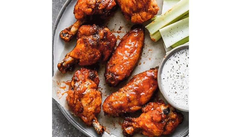 Drumz N’ Flatz offers more than 20 kinds of baked wings. Courtesy of Drumz N’ Flatz