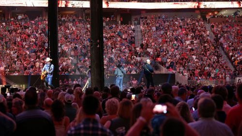 More than 80,000 people came to see Garth Brooks at Mercedes-Benz Stadium. Not all had a great time. Robb Cohen Photography & Video /RobbsPhotos.com