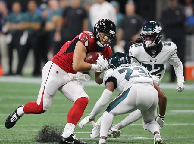 Photos: Falcons host Eagles, seek first win