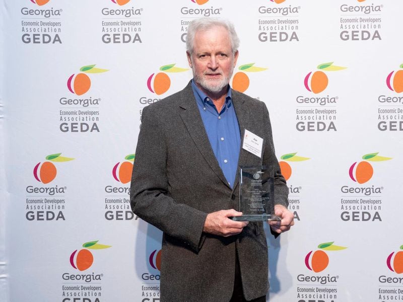 Alan Verner, the former chairman of the Joint Development Authority of Jasper, Morgan, Newton and Walton counties, accepting the Volunteer of the Year Award from the Georgia Economic Developers Association on Monday, Nov. 15, 2021. (contributed)