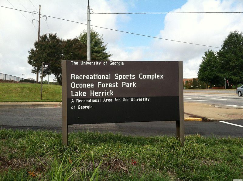A sign marks the entrance to the UGA Intramural Fields and Lake Herrick. (UGA School of Forestry and Natural Resources)