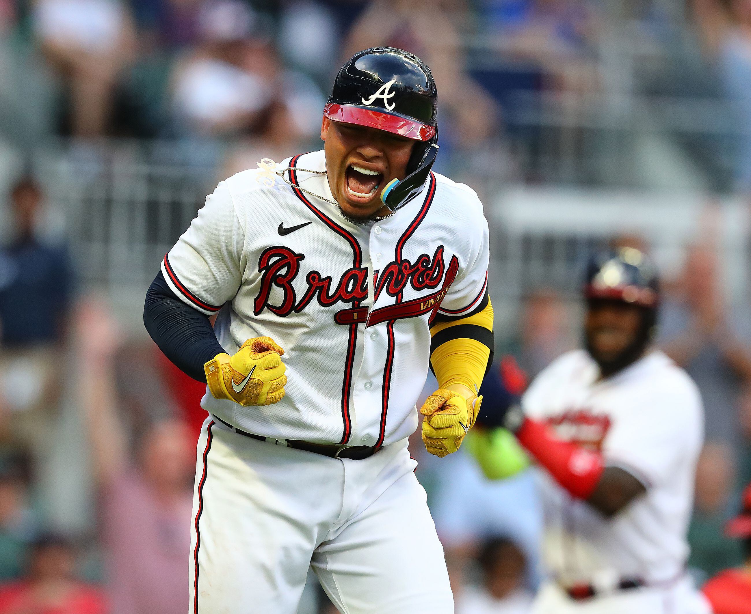 Braves score 5 in first inning, cruise past Cardinals