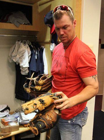 Chipper Jones, other players pack up belongings