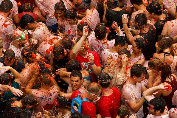 Photos: Spain’s Tomatina Festival paints city red