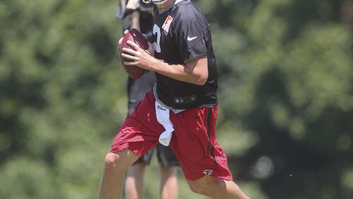 Atlanta Falcons quarterback Matt Ryan (2) throws a pass during their NFL football practice Thursday, June 16, 2016, in Flowery Branch, Ga. (AP Photo/John Bazemore)