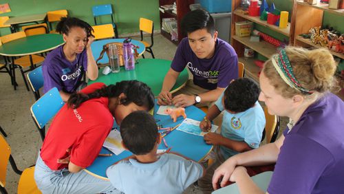 Georgia Tech student Thanh Nguyen led a group of students on a trip to Dominican Republic during spring break 2017, teaching English in a local community school. The Tech students partnered with another group, Outreach 360. PHOTO CREDIT: Georgia Tech Alternative Service Breaks program.