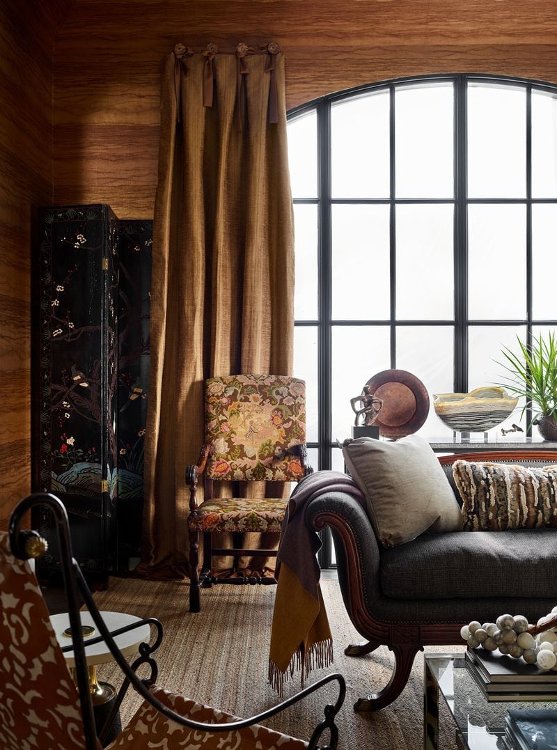 Layering a variety of browns can add richness to a room.
(Courtesy of Carter Kay Interiors / Emily Followill)