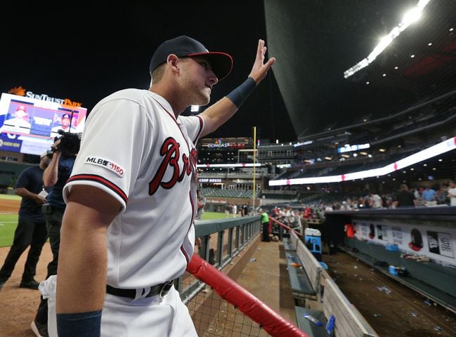 Photos: Braves’ Austin Riley crushes home run in Braves’ win