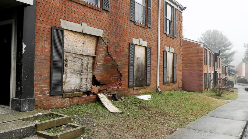 02/21/2019 — Austell, Georgia — Apartment buildings are boarded up at Parkview Apartments, located at 360 Riverside Parkway, in Austell, Thursday, February 21, 2019. (ALYSSA POINTER/ALYSSA.POINTER@AJC.COM)