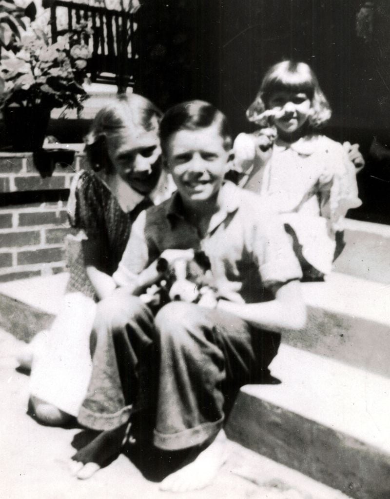 Gloria Carter, 10, Jimmy, 12, and Ruth, 6 in 1937. (Chicago Sun-Times)