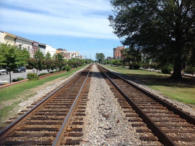 The railroad tracks in Rocky Mount divide the city and also the poor and black from the wealthy and white. ERNIE SUGGS / ernie.suggs@ajc.com
