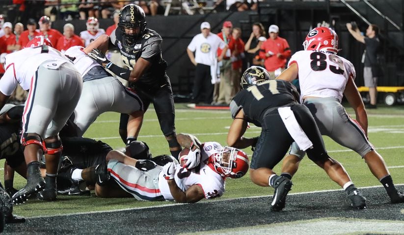 Photos: Bulldogs open season at Vanderbilt