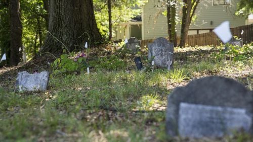 Marked and unmarked gravestones at Old Mt. Zion cemetery in Smyrna, Friday, June 21, 2019. ALYSSA POINTER/ALYSSA.POINTER@AJC.COM