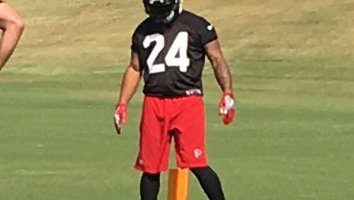 Devonta Freeman wearing a black non-contact jersey at practice on Wednesday.