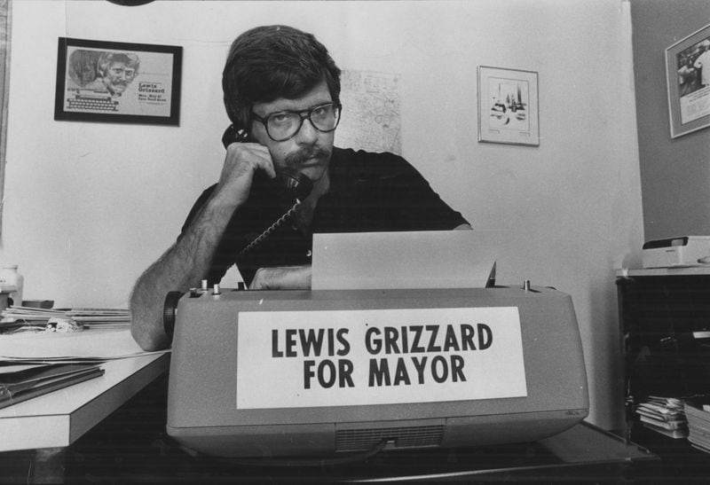 A 1979 photo of Lewis Grizzard. (AJC files)