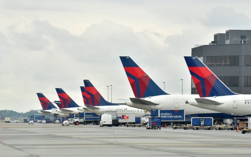 Some state senators have raised concerns that the airport is dominated by a small group of political insiders that have an inside track on contracts, and would like to see it run by an authority not under the control of the Atlanta mayor. 