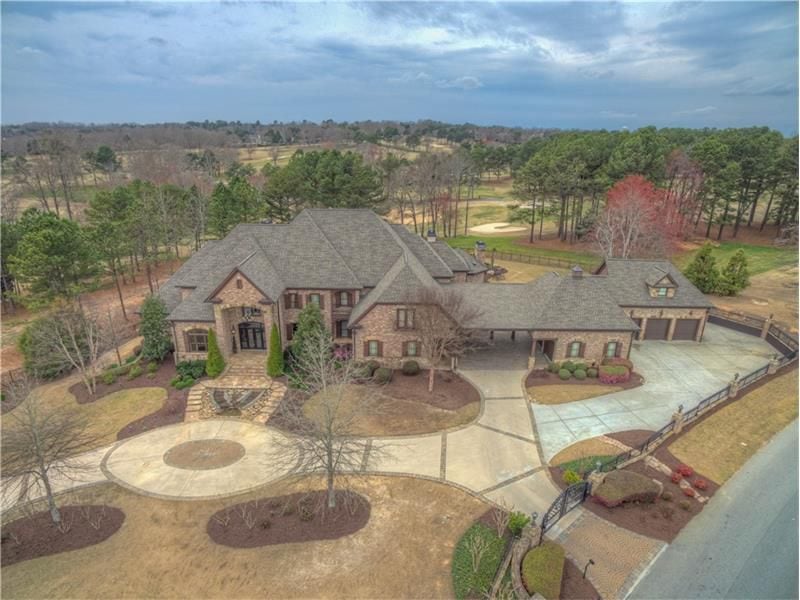 Former Falcon and current Redskins free safety DeAngelo Hall's Gwinnett home is on the market for $3.47 million.