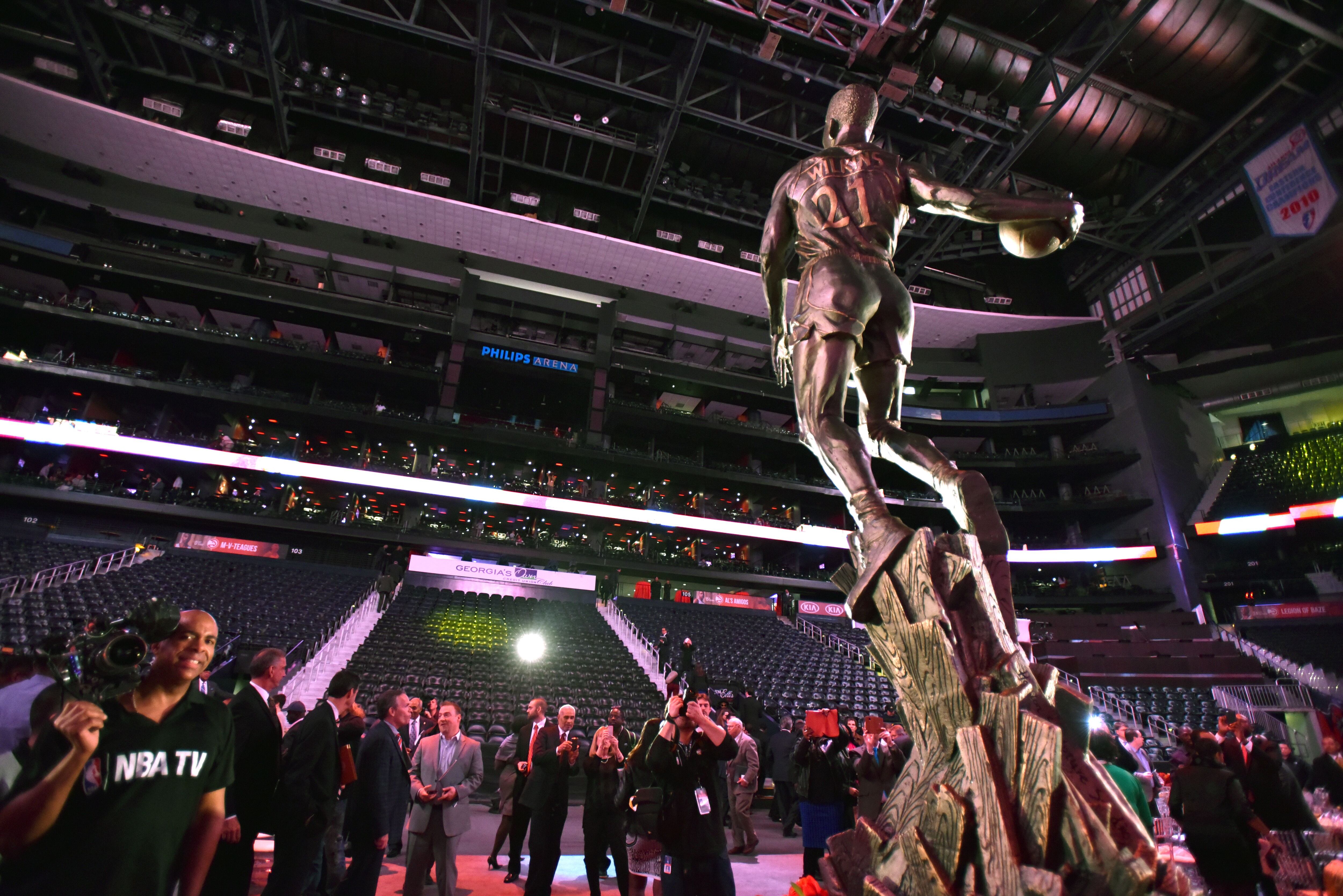 Tribute to Dominique Wilkins at State Farm Arena, image size:5000x3338