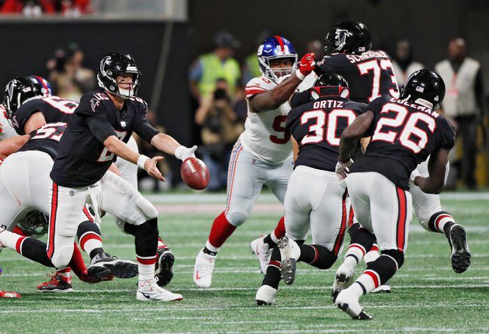 Photos: Falcons down Giants on Monday Night Football