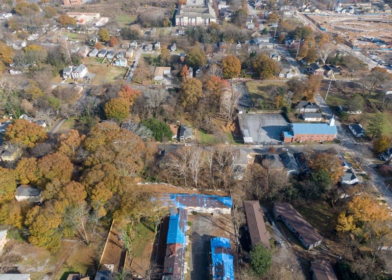 Aerial photography shows the area where a team of Emory researchers and the federal Environmental Protection Agency have found high levels of lead contamination in the soil near Mercedes Benz stadium on Nov. 27, 2019. More than 60 homes have tested for lead levels beyond what the EPA considers safe, and many more could be affected. HYOSUB SHIN / HYOSUB.SHIN@AJC.COM