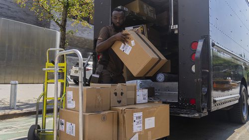 Americans have kept spending, despite fears of a recession, adding to hiring for logistics, driving and warehouse jobs. (Hiroko Masuike/The New York Times)