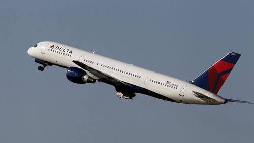 A Delta Air Lines Boeing 757 taking off in Tampa.