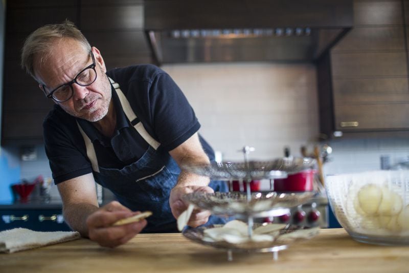 How does Alton Brown plan to bring back “Good Eats”? Brown will make a formal announcement during a Dragon Con panel Sunday, appearing with other members of his “Good Eats” cast. CONTRIBUTED BY ALTON BROWN