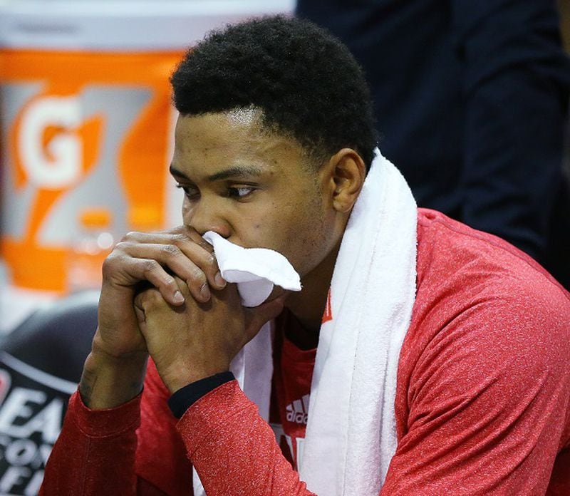 Atlanta Hawks' Kent Bazemore sits on the bench during the final minutes of the Hawks' 94-82 loss to the Cleveland Cavaliers in Game 2 of the NBA basketball Eastern Conference finals, Friday, May 22, 2015, in Atlanta. (Curtis Compton/Atlanta Journal-Constitution via AP)