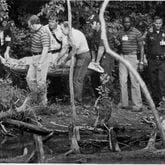 Cobb County police and the Atlanta Task Force recover Nathaniel Cater’s body from the Chattahoochee River on May 24, 1981. AJC FILE PHOTO