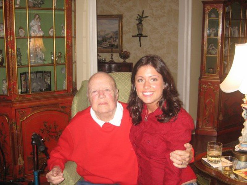 WWII veteran and “Luck of the Draw: My Story of the Air War in Europe” author Frank Murphy with granddaughter Chloe Melas.
