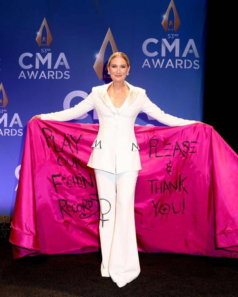 Jennifer Nettles speaks in the press room of the 53rd annual CMA Awards at the Bridgestone Arena on November 13, 2019 in Nashville, Tennessee. (Photo by Leah Puttkammer/Getty Images)