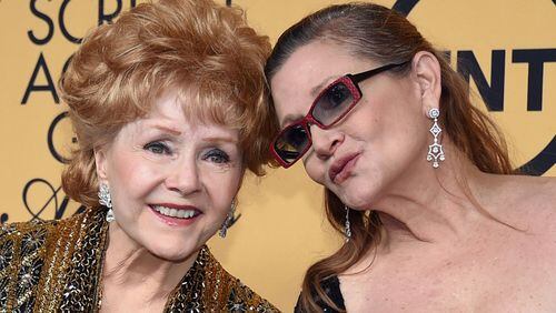 Debbie Reynolds and daughter Carrie Fisher in January 2015