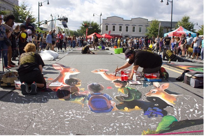 Artists continue to make progress on their work, as they start to add more details and highlights at Marietta’s Chalktoberfest on Saturday, Oct. 14, 2023. (Photo Courtesy of Jen Curtis/Fresh Take Georgia)