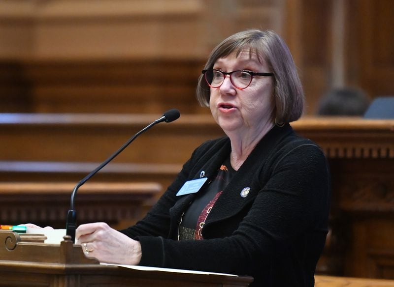 February 24, 2022 Atlanta - Sen. Kay Kirkpatrick (R-Marietta) introduces HB-1154 in the Senate Chambers at the Georgia State Capitol on Thursday, February 24, 2022. HB-1028 and HB-1154 are to redraw Cobb County’s boundaries for the County Commission and Board of Education. (Hyosub Shin / Hyosub.Shin@ajc.com)
